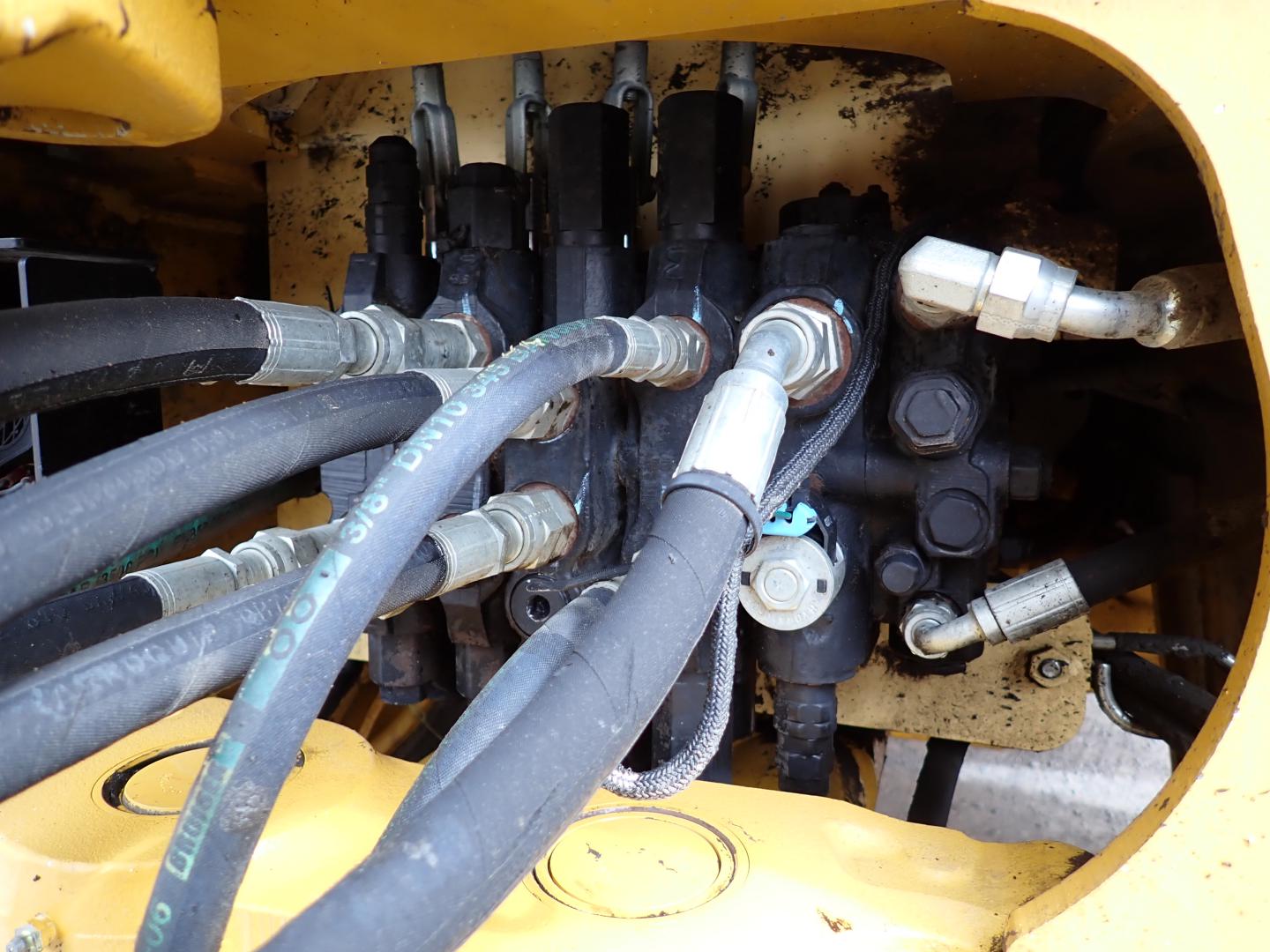 ./imagenes/INVOICE/2019/16545/RETROEXCAVDORA  JOHN DEERE_310J (14).JPG